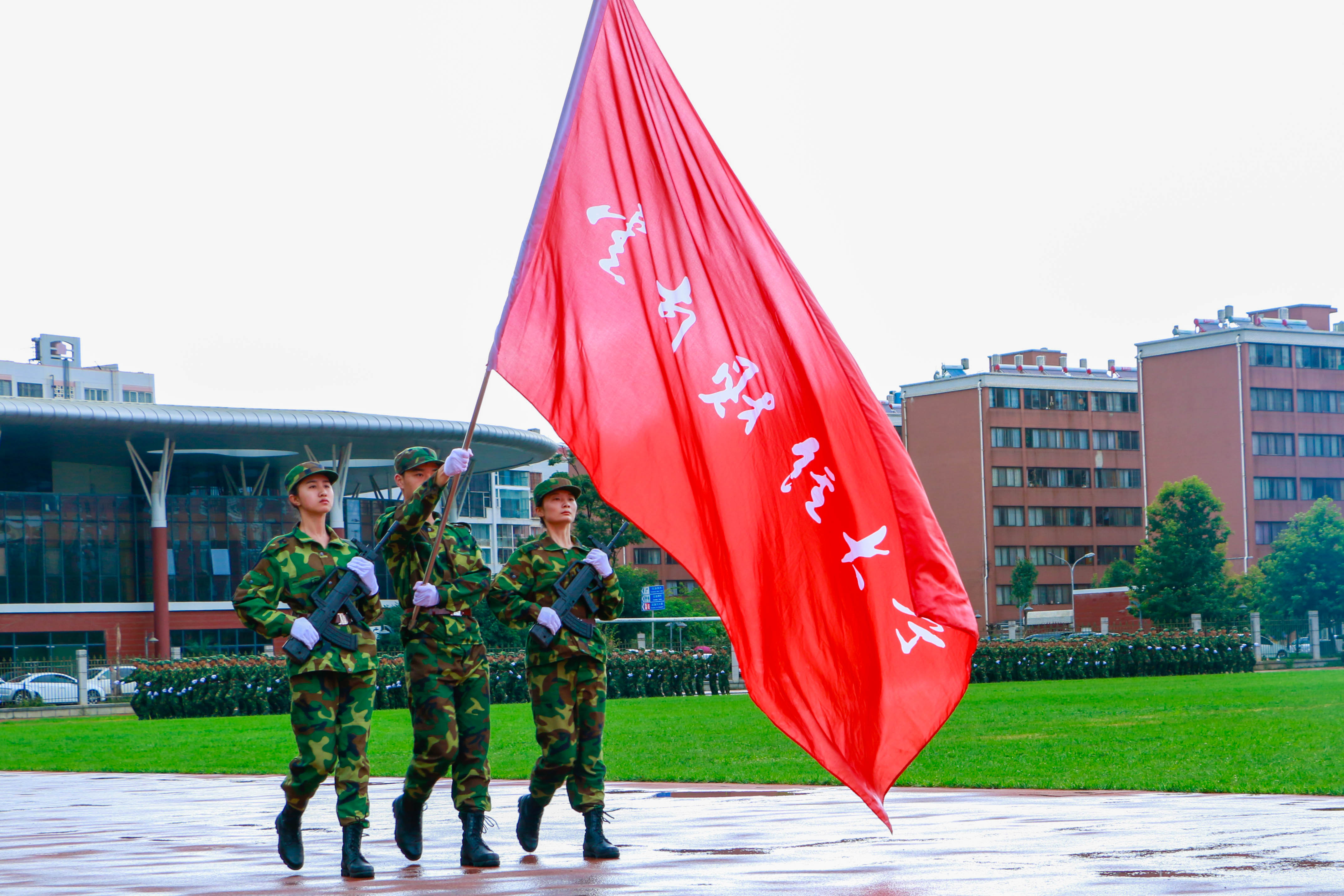 2016年学生军训工作圆满结束